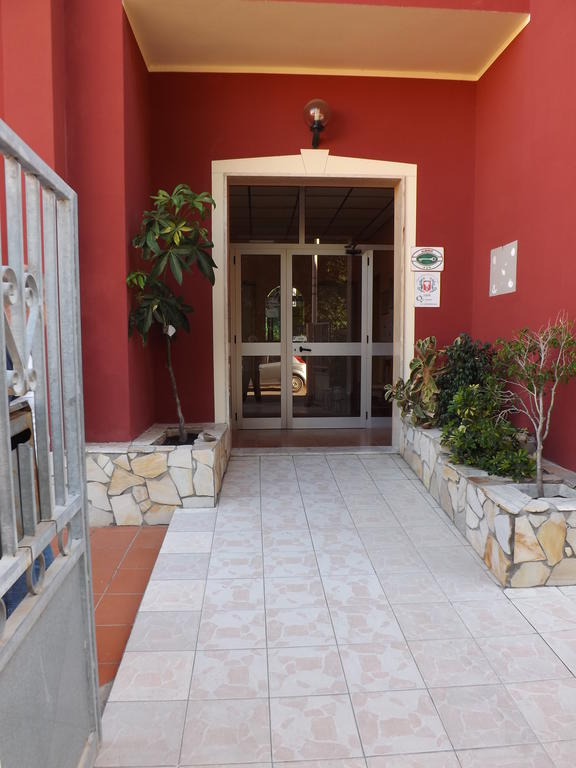 Hotel Sagittario San Sperate Exterior foto
